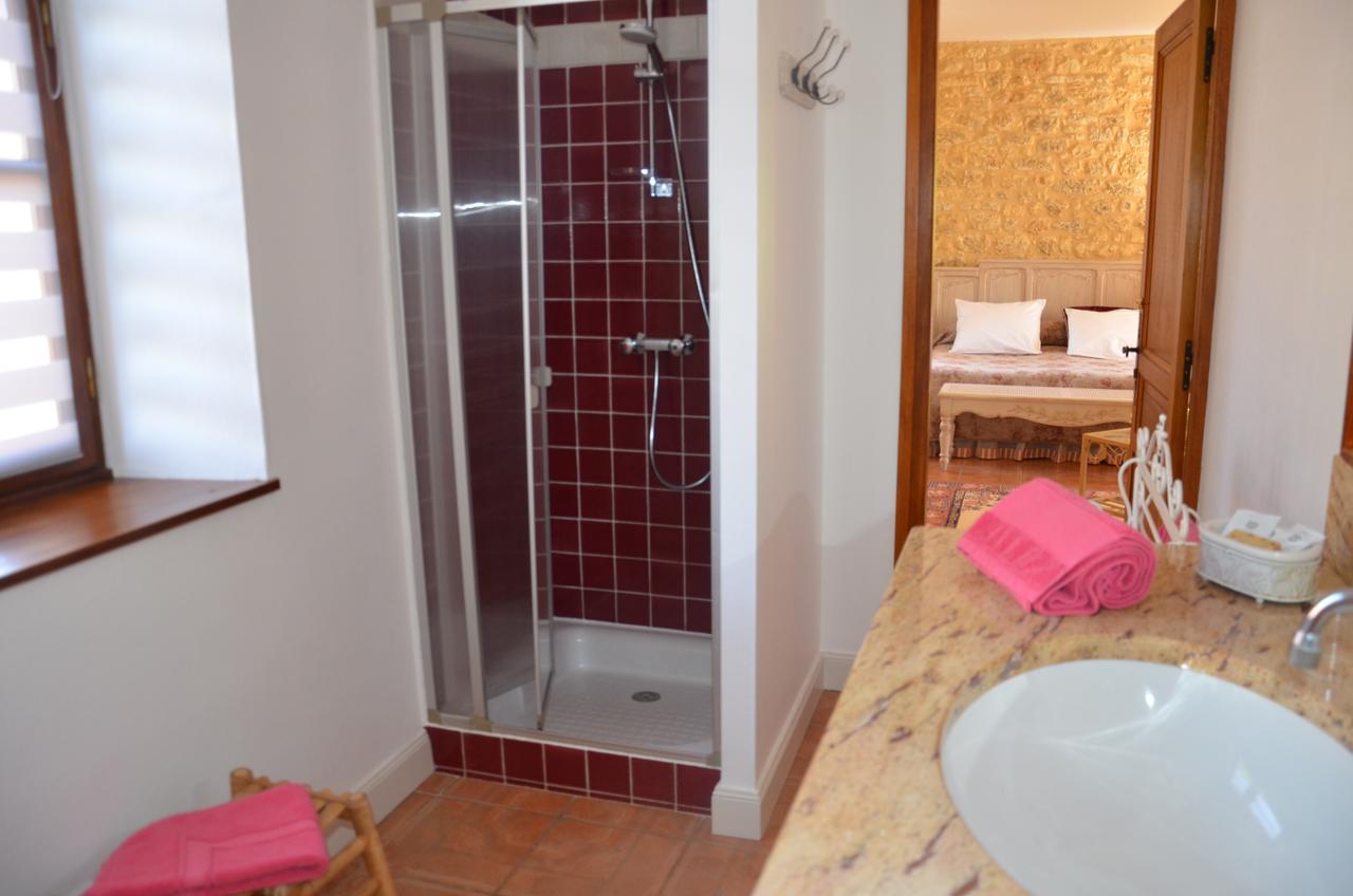 La Gueriniere Bed & Breakfast Cenac-et-Saint-Julien Bagian luar foto