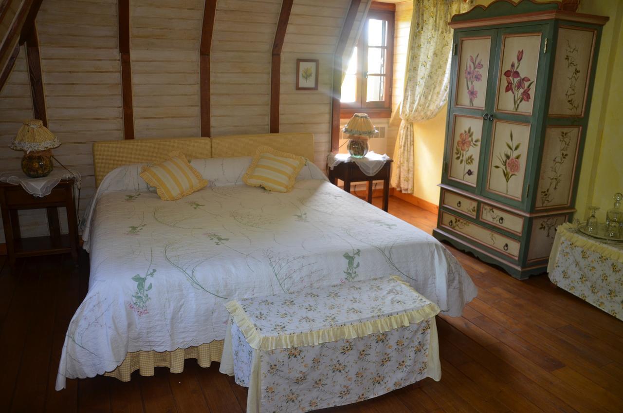 La Gueriniere Bed & Breakfast Cenac-et-Saint-Julien Bagian luar foto